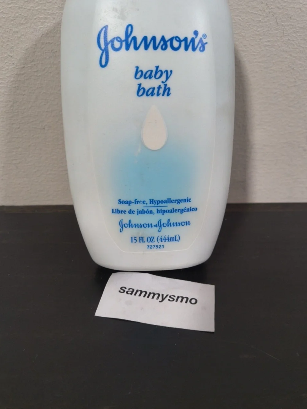 Johnson's Baby Bath, soap free, hypoallergenic 15 oz discontinued, blue bottle